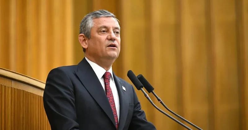 Özgür Özel’in kafası karışık!