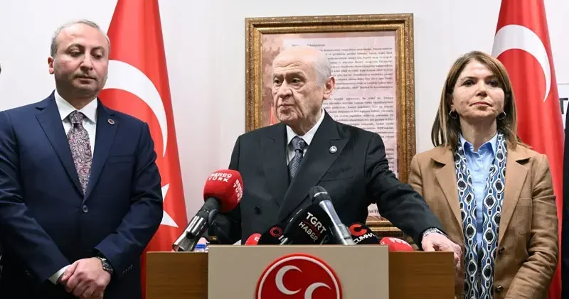 Devlet Bahçeli: Sonuç almadan bakanlarımızı suçlamak siyasete ihanettir
