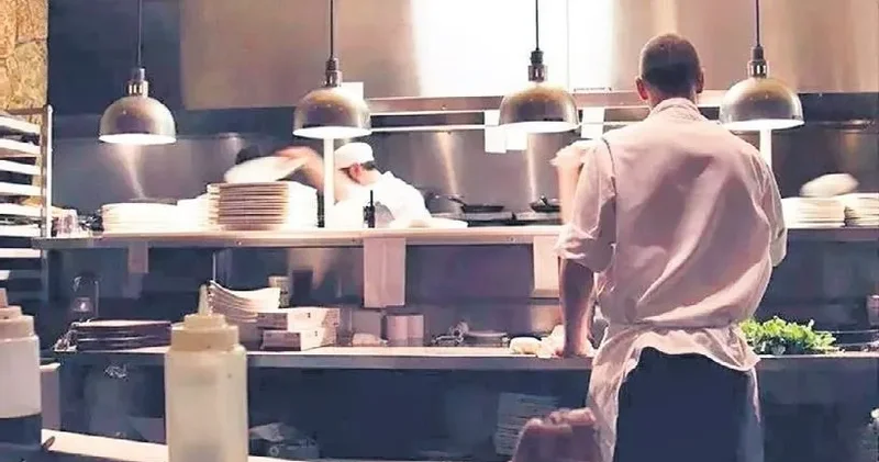 MEVLÜT TEZEL Restoranın da sahtesi çıktı!