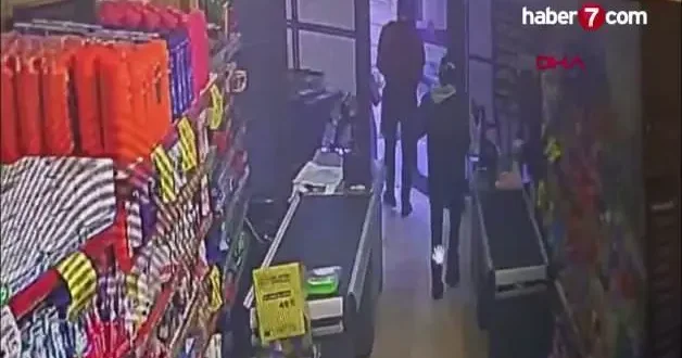 Şişli de feci kaza: Marketten çıkan müşteriye otomobil çarptı