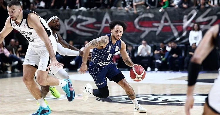 Anadolu Efes, Virtus Bologna ya konuk oluyor