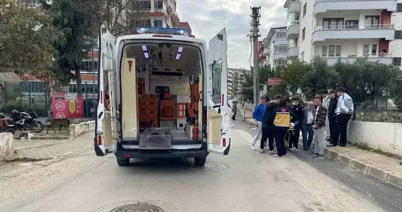 Kumlar yüzünden dengesini kaybetti: Yola düşünce kamyon çarptı Bursa Haberleri