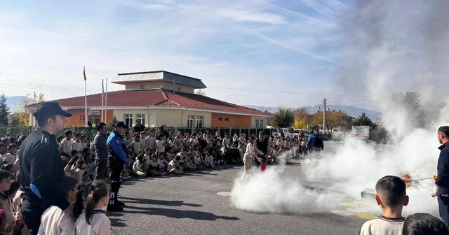 Göktürk İlkokulunda deprem ve afet bilinci eğitimi Erzincan Haberleri
