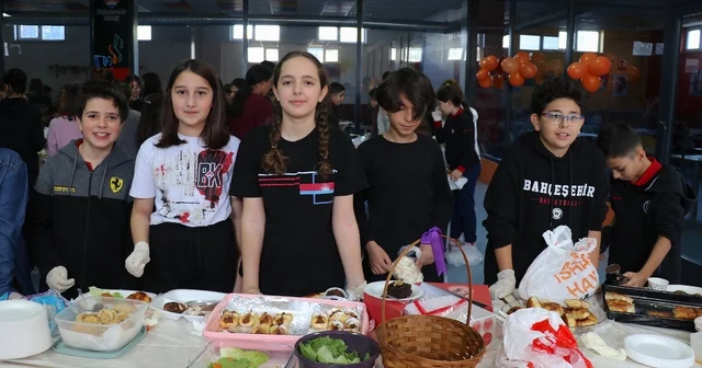 Van da lösemili çocuklar için kermes düzenlendi Van Haberleri