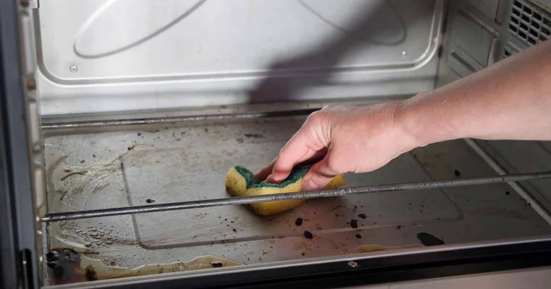 Fırın camındaki lekeleri iki dakikada nasıl temizleyeceğinizi öğrenin Sözcü Gazetesi