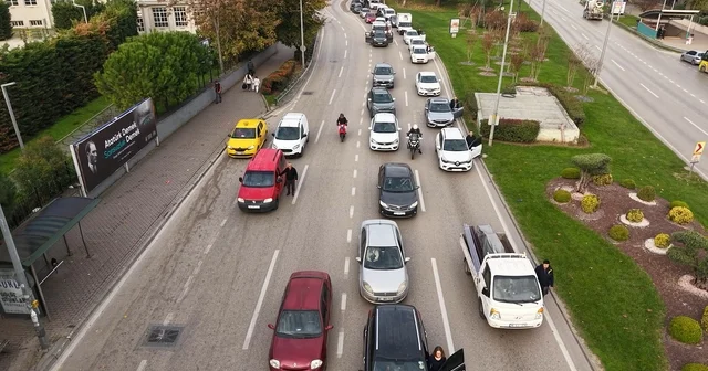 Bursa da hayat durdu; Ata ya saygı dron kamerasında Bursa Haberleri