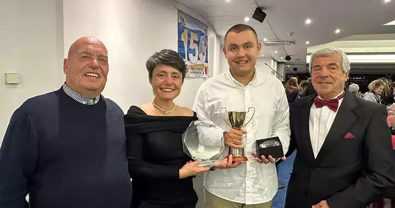 Otizmli yüzücü Tuna Tunca Türkiye’nin gururu oldu