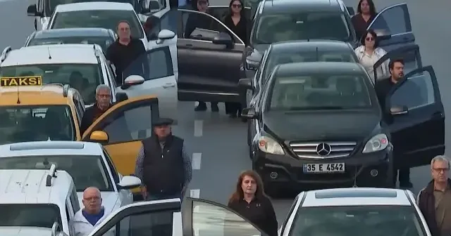 Türkiye den 9 u 5 geçe manzaraları VİDEO İZLE