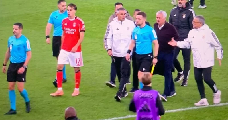 Benfica berabere kaldı, Mourinho hakemin üzerine yürüdü! Futbol Haberleri