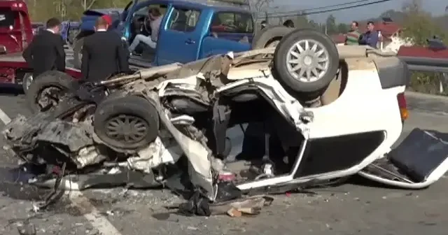 Ordu da otomobil ile pikabın çarpıştığı kazada 1 kişi öldü VİDEO İZLE