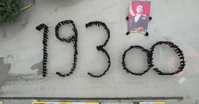 Amasya da 300 öğrenciyle 10 Kasım koreografisi Amasya Haberleri