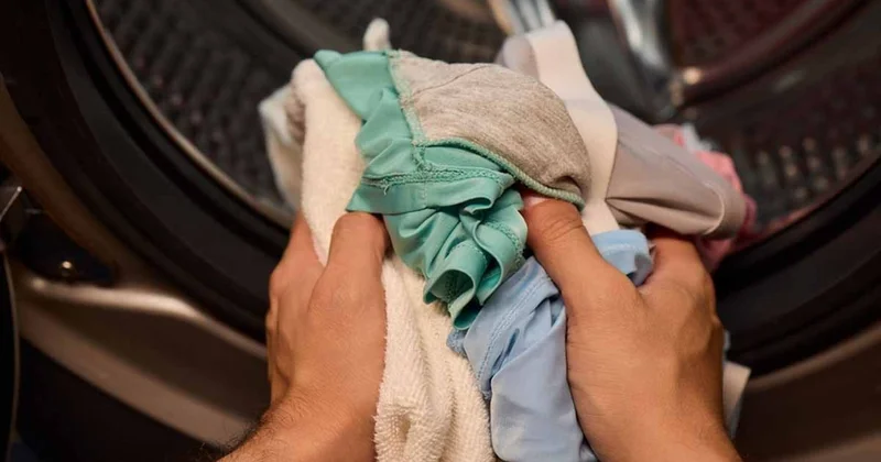 Kıyafetlerinizi asla geceleri yıkamamalısınız! Nedeni elektrik faturası değil Sözcü Gazetesi