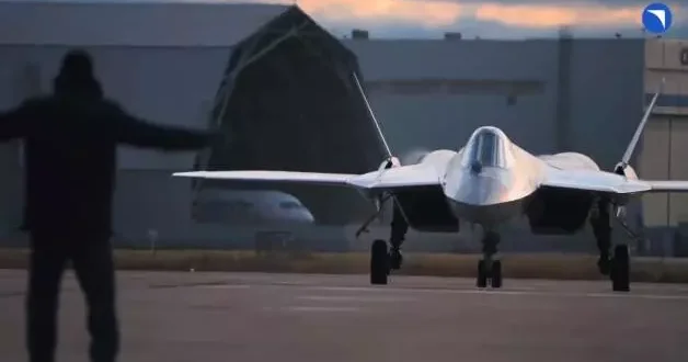 Alacak ülkeler şimdiden belli. Rusya Dubai Airshow dan önce uçağı tanıttı, sonra belgeler sızdırıldı!