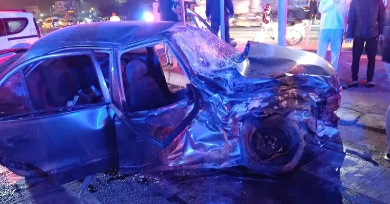 Otomobille çarpışan minibüsün çarpışmasında can pazarı: 10 yaralı Sözcü Gazetesi