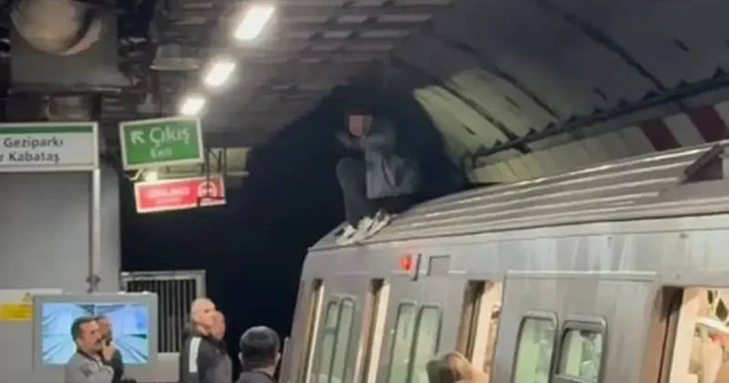 Durakta metronun üzerine çıktı, ortalığı birbirine kattı