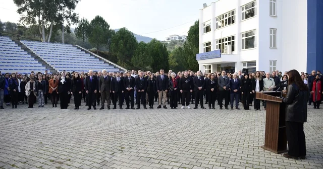 MCBÜ de Atatürk ü anma programlarına yoğun ilgi Manisa Haberleri