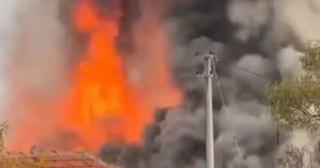 Anne ve oğlunun yaşadığı 2 bitişik ev yangında kullanılamaz hale geldi Denizli Haberleri