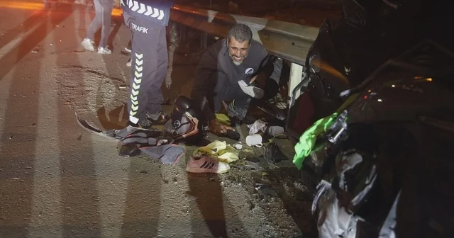 Kazada ölen 17 yaşındaki yeğeninin eşyalarını olay yerinde gözyaşlarıyla topladı Hatay Haberleri