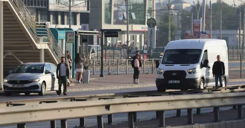 Kocaeli, Sakarya, Düzce ve Bolu’da Ata’ya saygı için hayat durdu