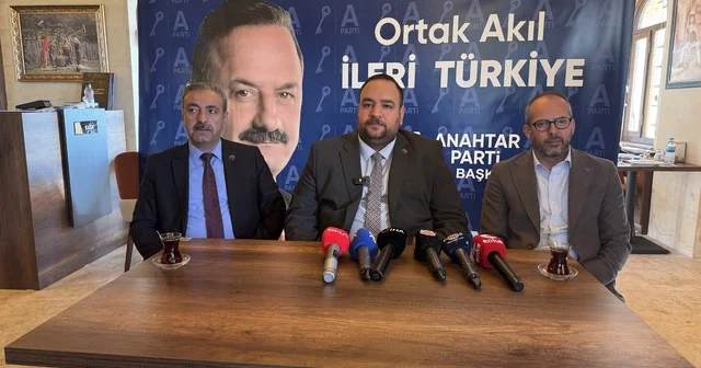Anahtar Parti Adıyaman İl Başkanlığı basınla buluştu Adıyaman Haberleri