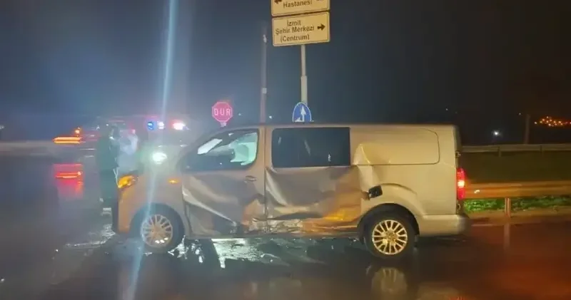 Kocaeli de iki araç çarpıştı: Üç yaralı Kocaeli Haberleri