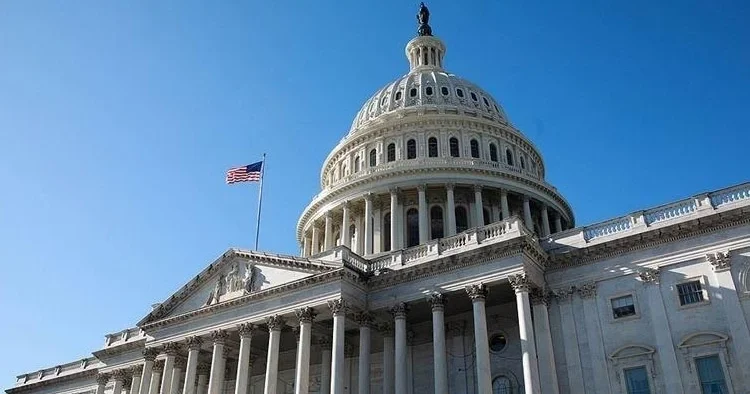 ABD de tarihi yasa tasarısı: NATO dan ayrılacak mı?