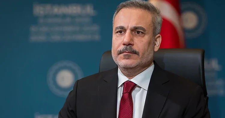 Dışişleri Bakanı Hakan Fidan: YPG nin elindeki silahlı unsurlar Suriye nin emrine girmek zorundadır