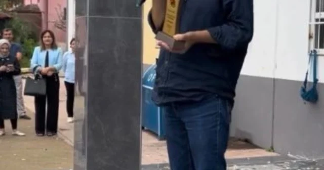 Osmaniye de 35 yıllık meslek hayatı alkışlarla taçlandı Osmaniye Haberleri