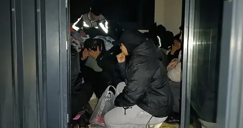 Çanakkale de 32 düzensiz göçmen yakalandı Çanakkale Haberleri