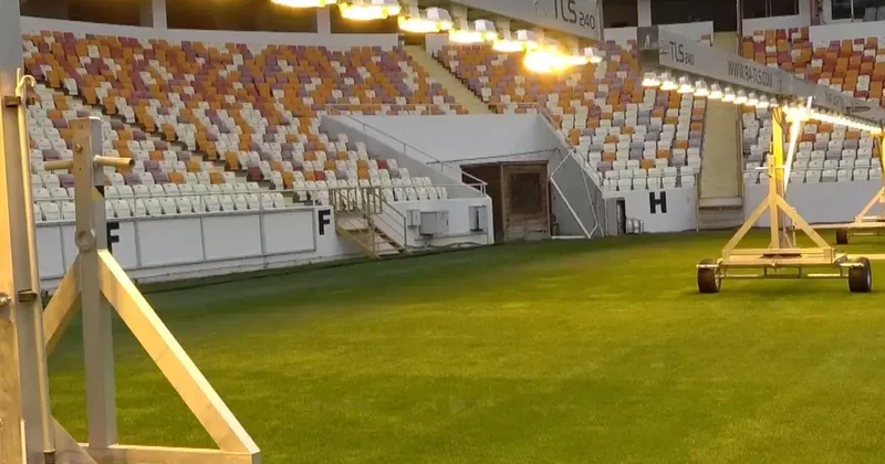 40 puanlı Yeni Malatyaspor un stat zemini mest etti! Süper Lig takımlarında bile yok