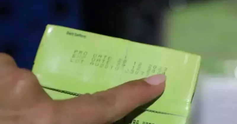 Antalya’da tarihi geçmiş gıdaların piyasaya sürülmek üzere etiketinin değiştirildiği depoya baskın