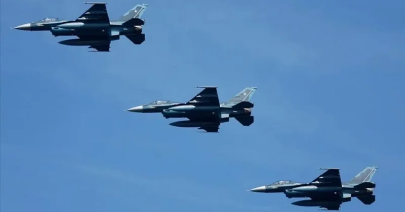 Gerilim had safhada: Rusya ve Çin den gövde gösterisi... Japon jetleri anında havalandı