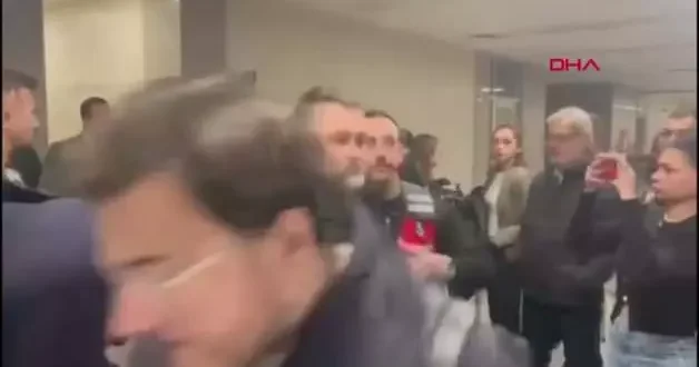 Mehmet Akif Ersoy ile adliyeye sevk edilen Ufuk Tetik, çekim yapan gazeteciye vurdu