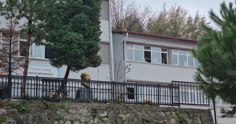 Veli, öğretmeni yüzünden yaraladı! Son dakika haberleri