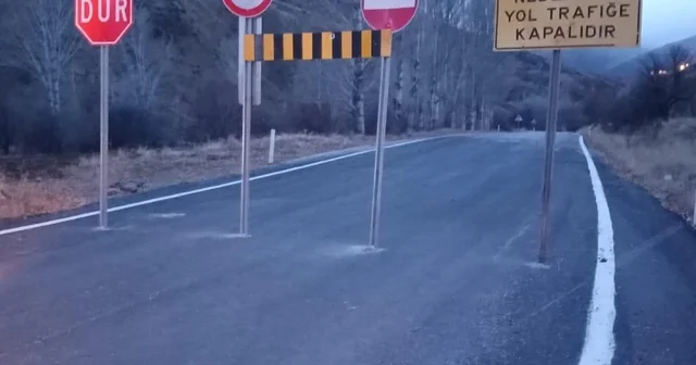 Bayburt ta bazı köy yolları ve geçitler yoğun kar nedeniyle ulaşıma kapatıldı Bayburt Haberleri