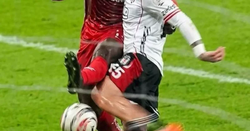 FIFA kokartlı hakemden Halil Umut Meler e tepki: UEFA’da verme de seni görelim