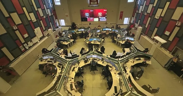 Van 112 Acil Çağrı Merkezi bu yıl 1 milyon 277 bin çağrı karşıladı Van 112 de asılsız çağrılar yüzde 75 e geriledi Van da bilinçlendirme çalışmaları sonuç verdi: Asılsız çağrılar azalıyor Van Haberleri