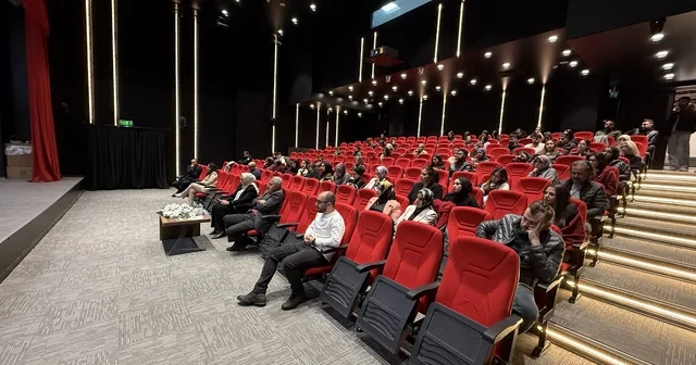 Atatürk Üniversitesi nde Yeni Medya Çağında Yapay Zeka konuşuldu Erzurum Haberleri