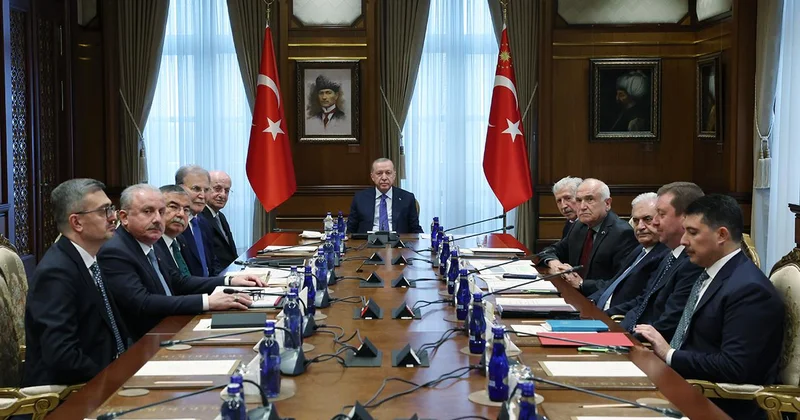 Cumhurbaşkanı Erdoğan başkanlığındaki YİK toplantısı başladı