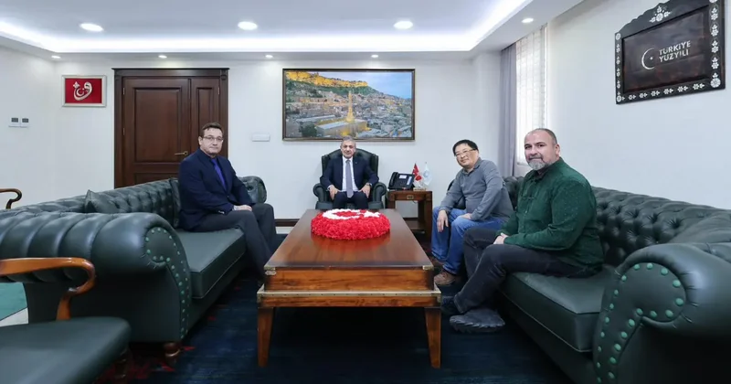 Çin in resmi haber ajansı Mardin de: Üç gündür çekim yapıyorlar