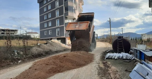 Kavak Belediyesinden Bahçelievler Mahallesi nde yol düzenlemesi Samsun Haberleri