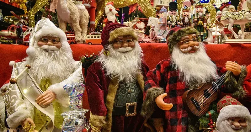 Yılbaşı kutlamasında, Noel Baba kostümü ve sakalına ilgi