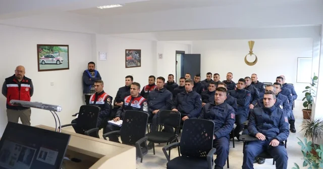 Kütahya Jandarma Komutanlığı personeline belgesiz hayvan hareketleri eğitimi Kütahya Haberleri