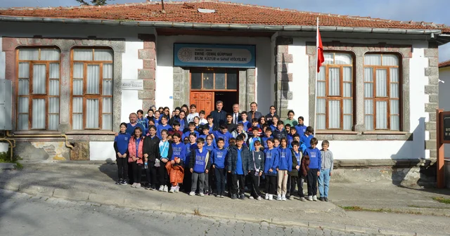 Milli Mücadele nin tanığı okulda açılan bilim ve sanat atölyeleri geleceğe ışık oluyor Samsun Haberleri