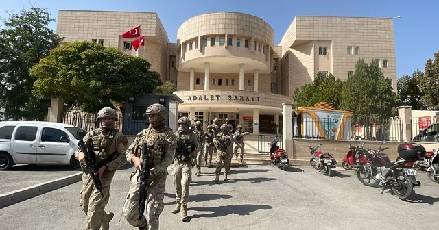 Dövdüğü eşinin öldüğünü zannedip olayı gizlemek için trafik kazası gibi göstermeye çalıştı Şanlıurfa Haberleri