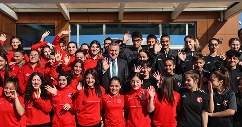 Bakan Bak: Milli sporcu bursu Türk sporunda devrim niteliğindedir Spor Haberleri