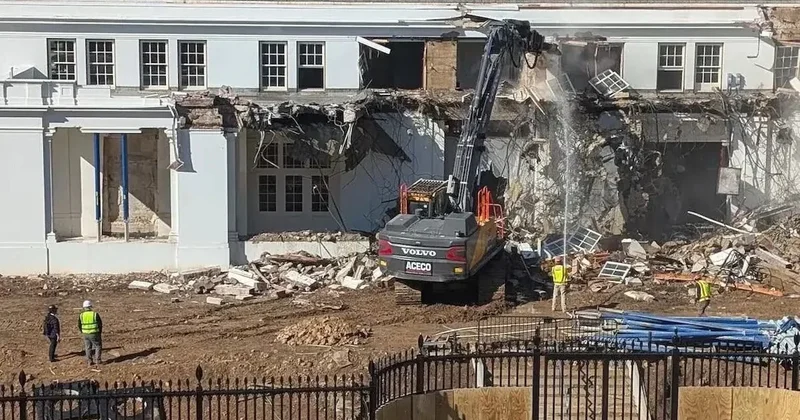 Trump ın çılgın projesi için Beyaz Saray parçalanıyor: 123 yıllık bina moloz yığını Sözcü Gazetesi