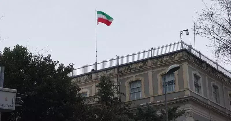 İstanbul daki İranlılardan protestolara destek açıklaması