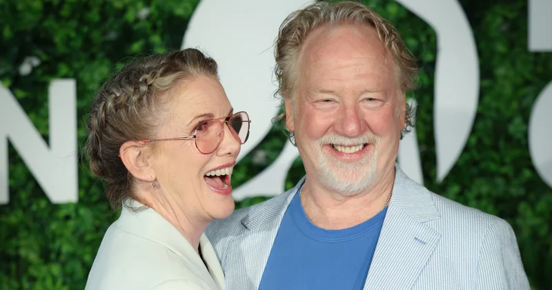 Oyuncu ve yönetmen Timothy Busfield e çocuk istismarı suçlaması