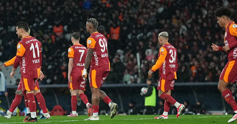 Spor yazarları Galatasaray ın Fenerbahçe mağlubiyetini değerlendirdi! Galatasaray Haberleri